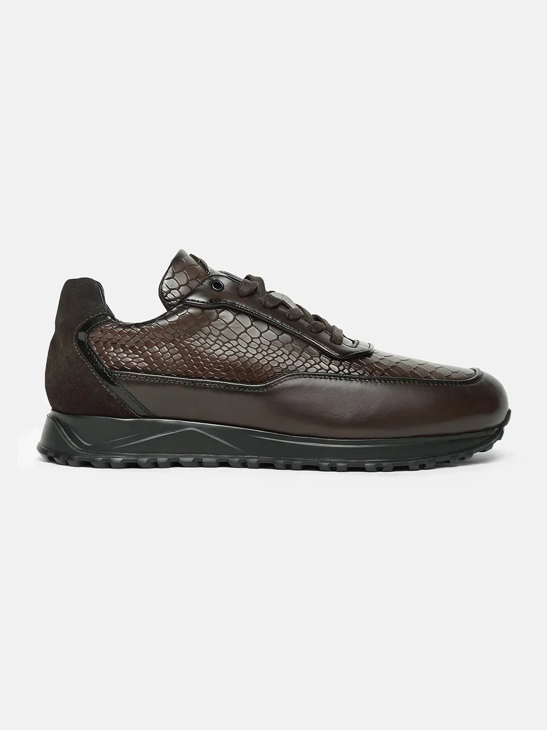 Custom Leather Sneakers India: The Rise of Luxury Leather Footwear