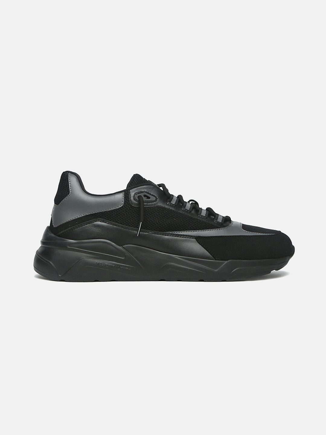 PHANTOM - Black Lightweight Sneakers