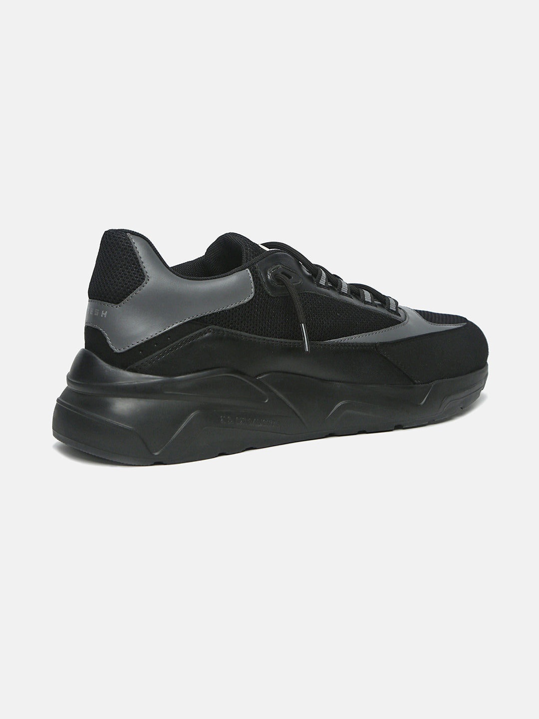 PHANTOM - Lightweight Casual Sneakers - Black