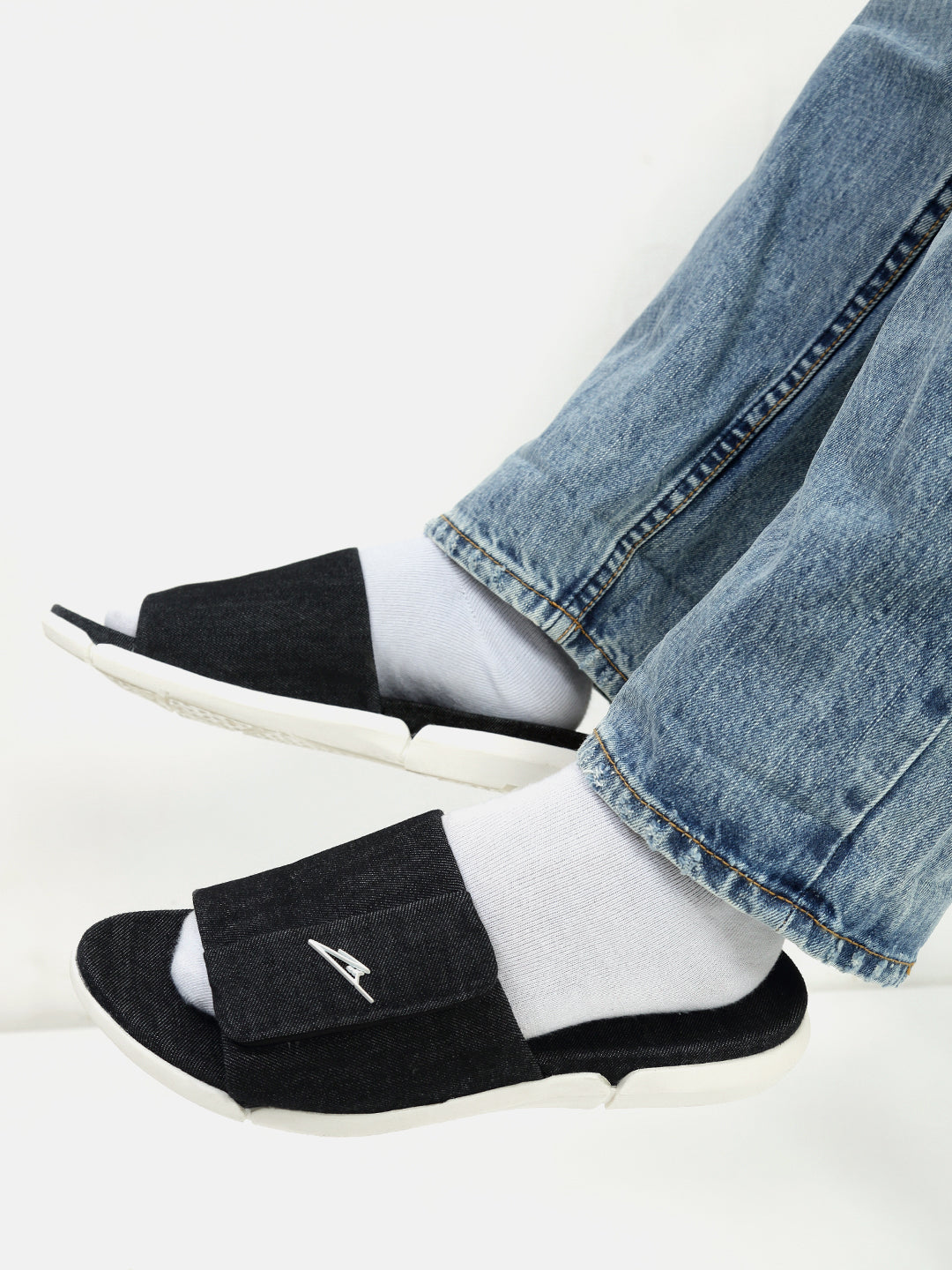 BLACKWASH DENIM