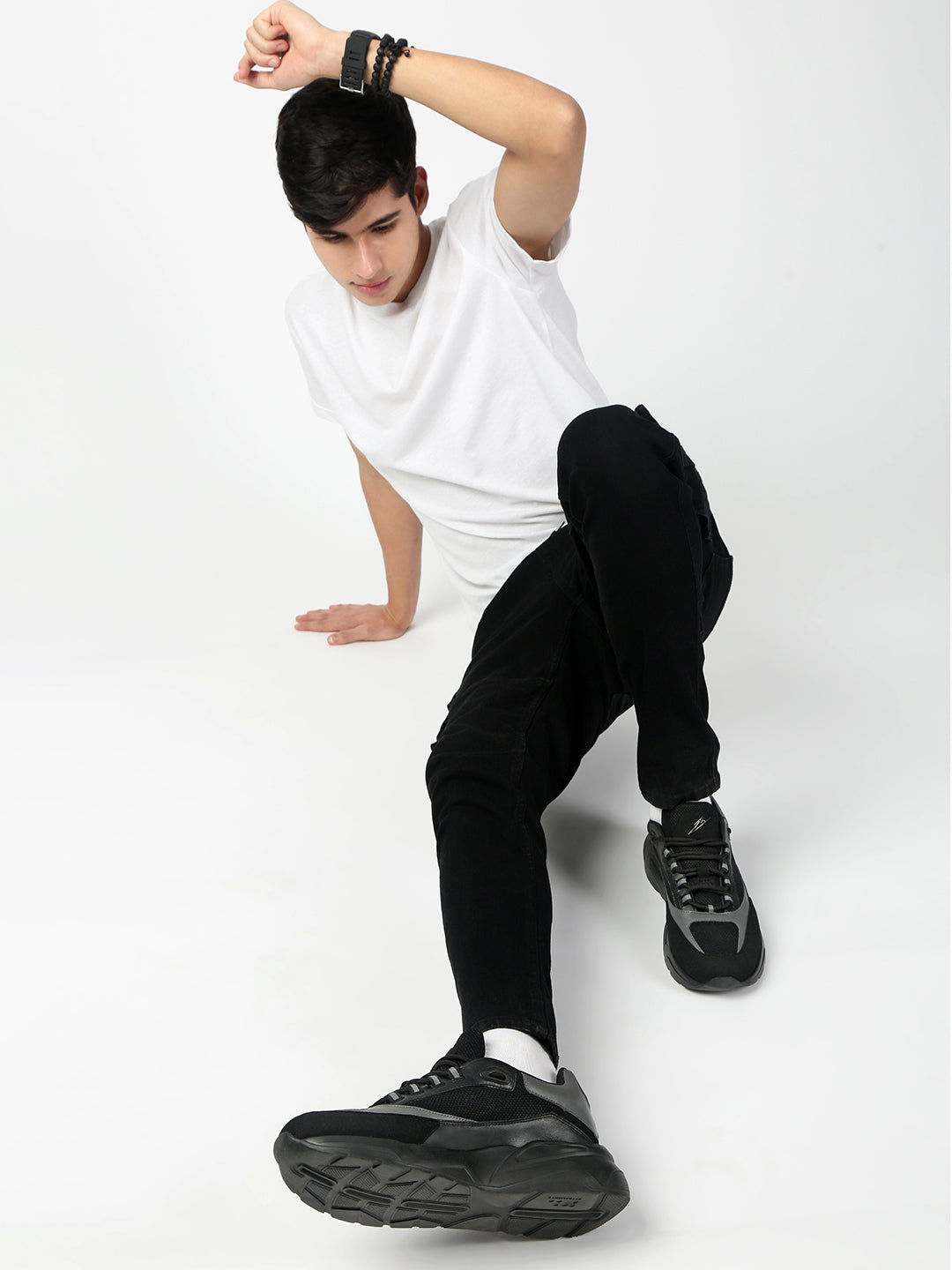 PHANTOM - Black Lightweight Sneakers
