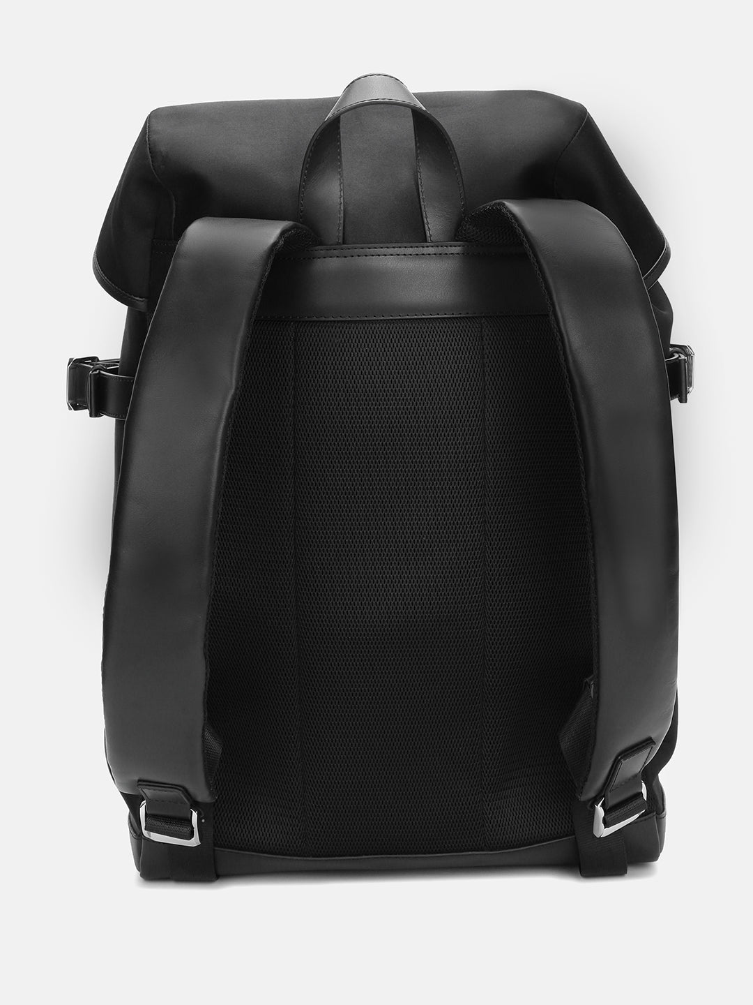 VOYAGER - Black