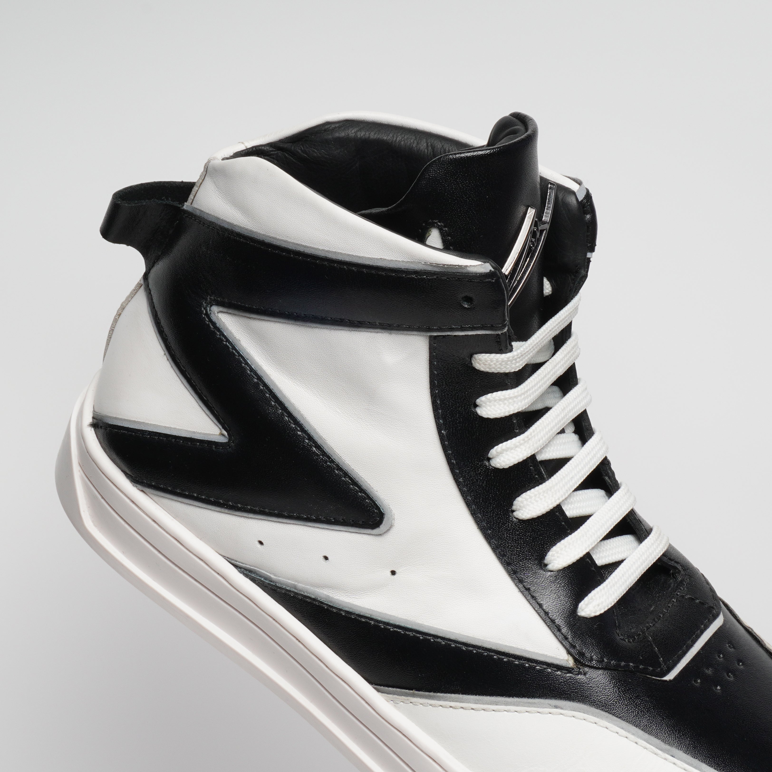 ZH IV - WHITE